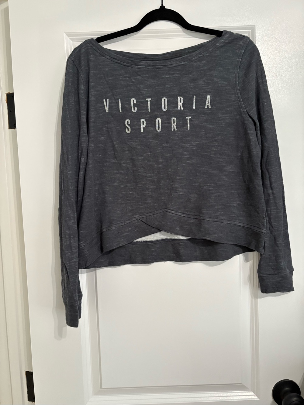Women's Grey Long-Sleeve Pullover